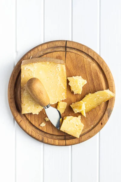 Crushed block of cheese. — Stock Photo, Image