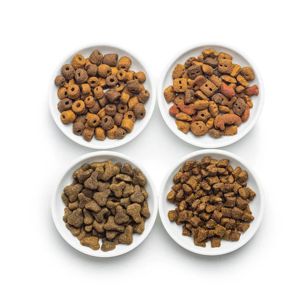 Comida seca para mascotas. Kibble para perro o gato . — Foto de Stock