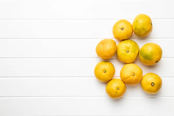 Fresh yellow tangerines. — Stock Photo, Image