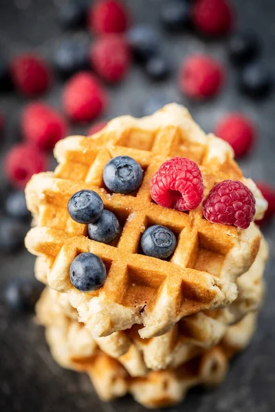 Waffles with blueberries and raspberries. — Stock Photo, Image