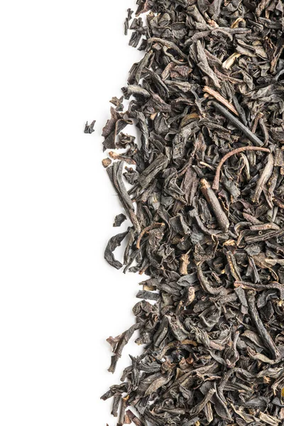 Sušené listy černého čaje. — Stock fotografie