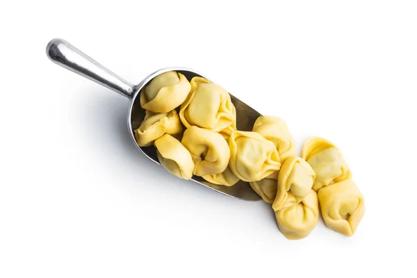 Těstoviny Tortellini Italské Plněné Těstoviny Lopatě Izolované Bílém Pozadí — Stock fotografie