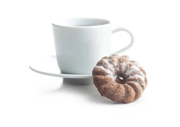 Печенье Колец Печенье Вкусом Какао Чашки Кофе Изолированы Белом Фоне — стоковое фото