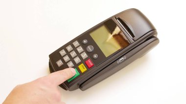 ödeme terminali - parmak PIN kodunu girme
