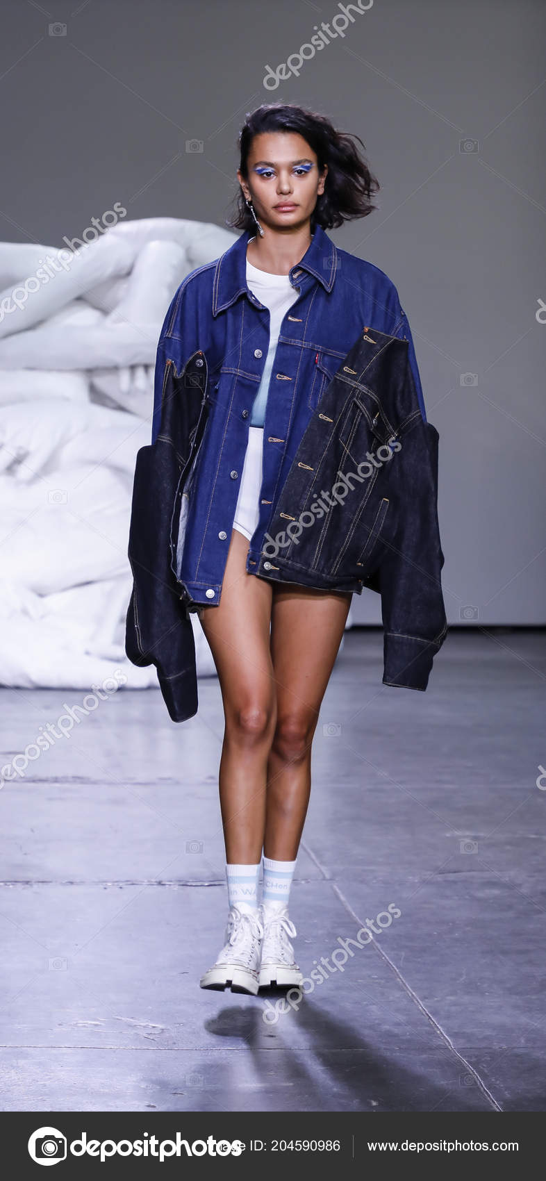Lacoste 2019 İlkbahar-Yaz Koleksiyonu New York Moda Haftası Lacoste 2019 İlkbahar-Yaz Koleksiyonu New York Moda Haftası