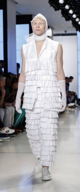 New York, Ny, Amerika Birleşik Devletleri - 9 Temmuz 2018: Bir model yürür pist Alessandro Trincone ilkbahar/yaz 2019 pist gösterisi sırasında Ny moda haftası için: Mens Cadillac House, Manhattan