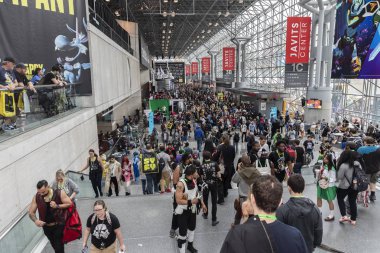 New York, Ny, Amerika Birleşik Devletleri - 4 Ekim 2018: Comic Con 2018, Jacob K. Javits Convention Center New York'ta sırasında Kongre katında genel atmosfer. Bir yıllık New York City fan kongre Comics'e adamış New York Comic Con 's 