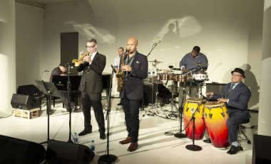 New York, Ny - 13 Ekim 2018: Eddie Palmieri Afro-Karayip caz Altılısı caz Vakfı of America Hudson Studios, Manhattan için ruh için Loft Parti bir gece gerçekleştirir