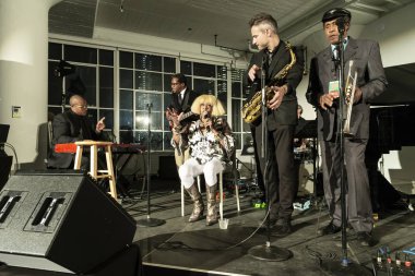 New York, Ny - 13 Ekim 2018: Sweet Georgia Brown ve Blues Jazz Foundation of America Hudson Studios, Manhattan için ruh için Loft Parti bir gece gerçekleştirmek Haçlılar