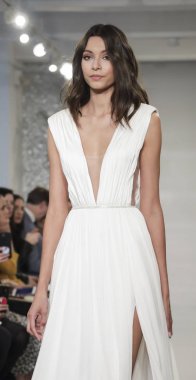 Theia gelin bahar 2020