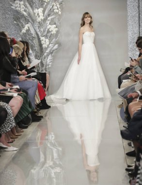 Theia gelin bahar 2020