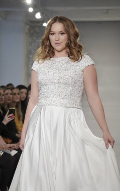 Theia gelin bahar 2020