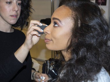 Theia gelin bahar 2020