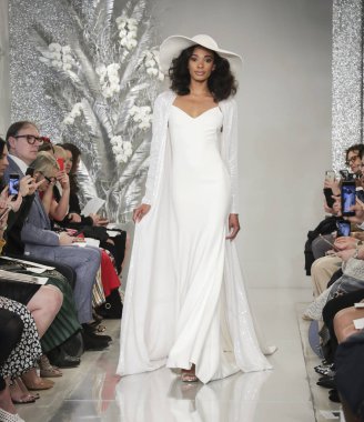 Theia gelin bahar 2020