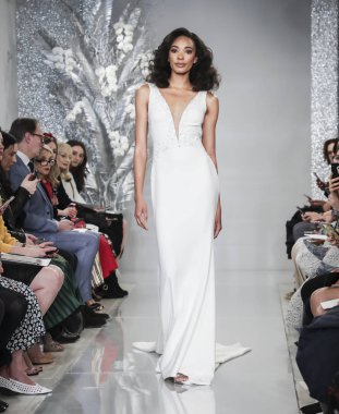 Theia gelin bahar 2020