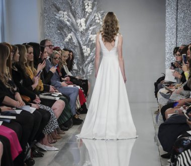 Theia gelin bahar 2020