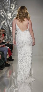 Theia gelin bahar 2020