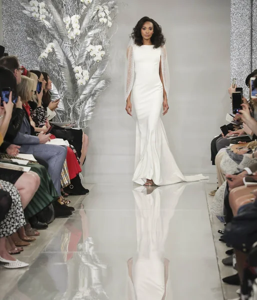 Theia gelin bahar 2020