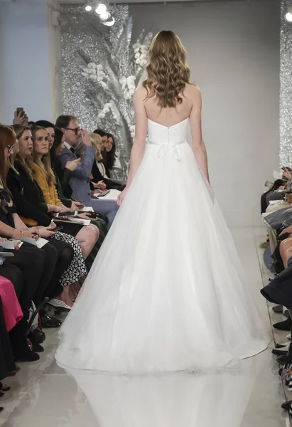 Theia gelin bahar 2020