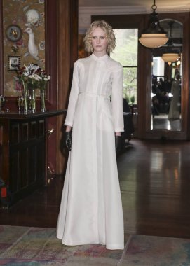 Monica Byrne gelin bahar 2020