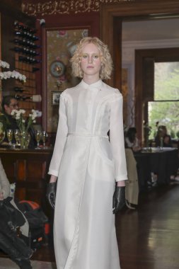 Monica Byrne gelin bahar 2020