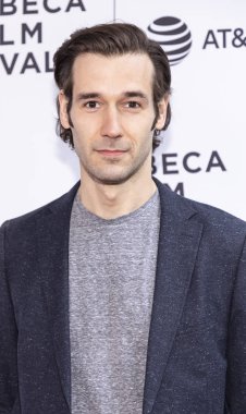 Ayağa Kalkmak, Düşmek