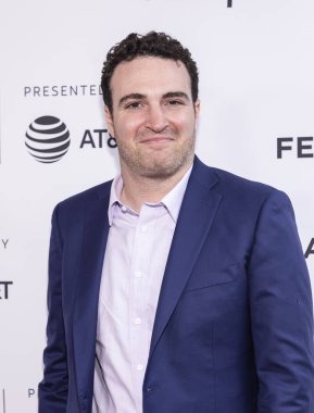 Ayağa Kalkmak, Düşmek