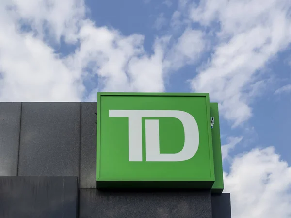 Exterior of TD Bank branch  bulding — Stock Photo, Image