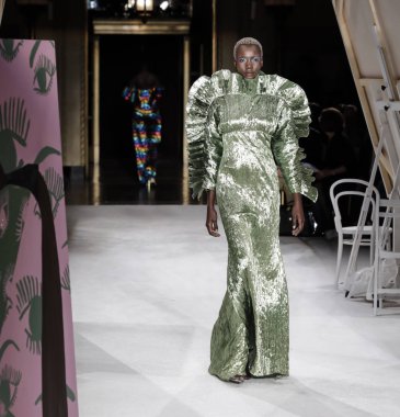 Hıristiyan Siriano Ss 2020