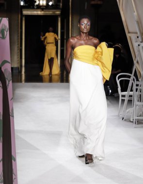 Hıristiyan Siriano Ss 2020