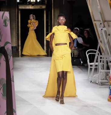 Hıristiyan Siriano Ss 2020