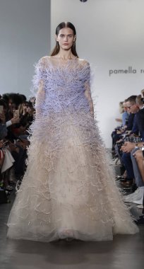Pamella Roland Ss 2020