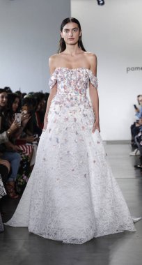 Pamella Roland Ss 2020
