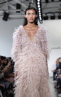 Pamella Roland Ss 2020