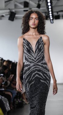 Pamella Roland Ss 2020