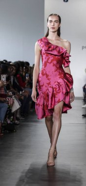 Pamella Roland Ss 2020