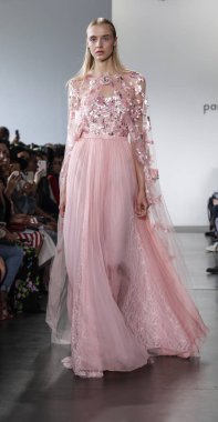 Pamella Roland Ss 2020