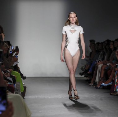 Custo Barcelona SS 2020