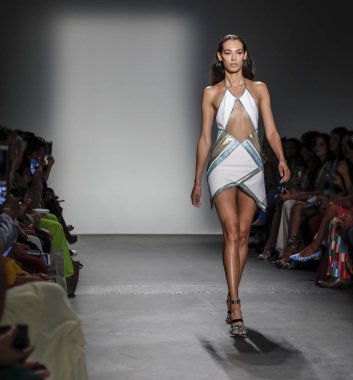 Custo Barcelona SS 2020