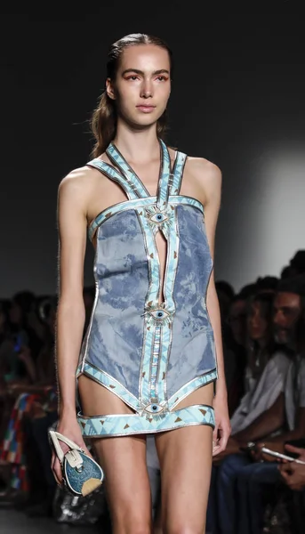 Custo Barcelona SS 2020