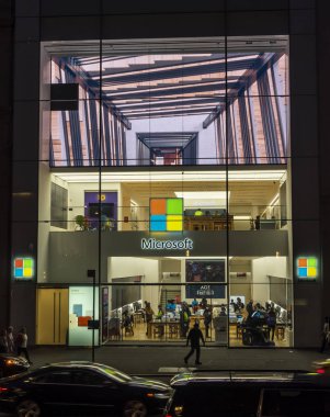 Microsoft mağazasının dış yüzeyi