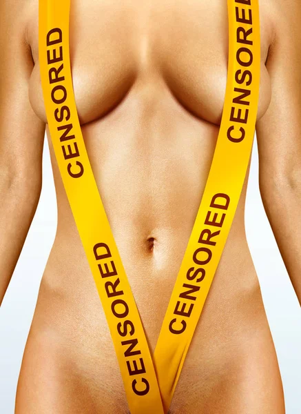 Bellissimo Corpo Donna Con Nastri Censura Gialli — Foto Stock