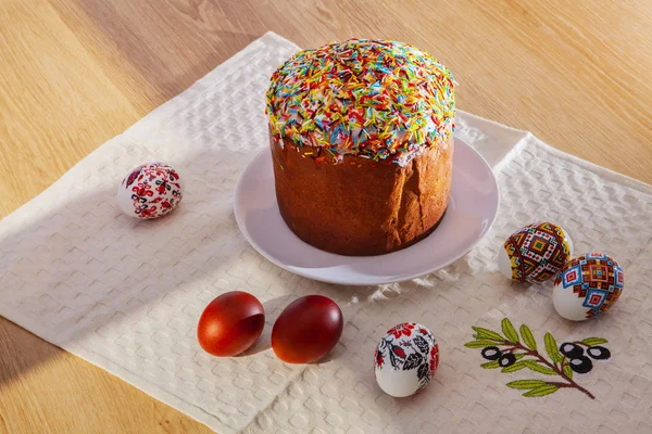 Easter Eggs and egg bread — Stock Photo, Image