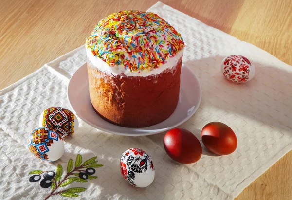 Painted colorful Easter bread — Stock Photo, Image