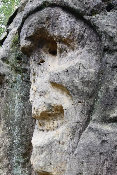 Strašidelné Stone Head Skalní Plastiky Lese 1840 Sochař Václav Levy — Stock fotografie