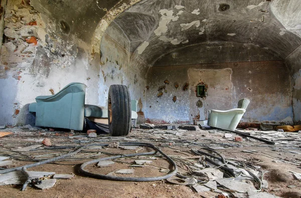 放棄された歴史的な農場の建物 居心地の良い部屋の遺跡 — ストック写真