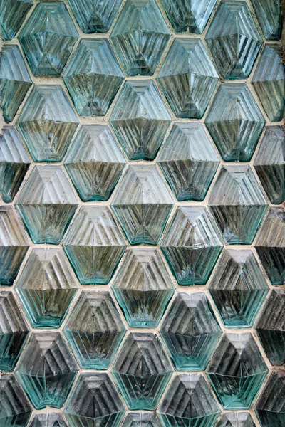 Ventana hecha de bloques de vidrio — Foto de Stock