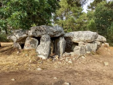 Mane Braz, Fransa 'nın Brittany kentinde Erdeven' in 2 km güneydoğusunda bulunan bir Megalitik mezardır.