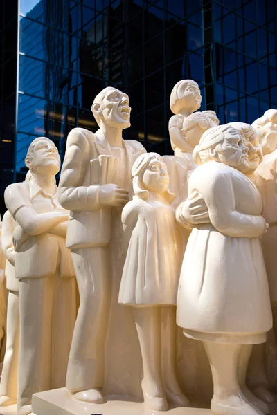 Montreal Canada 14Th September 2017 Illuminated Crowd Statue Montreal — Stock Photo, Image