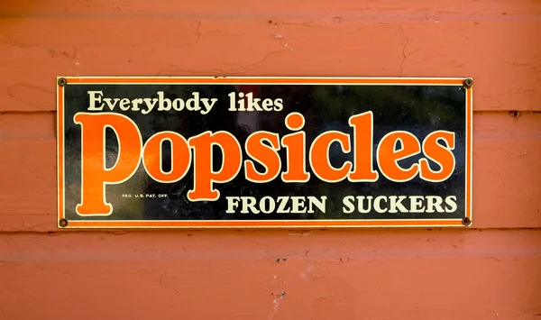 Portland Main Usa Ağustos 2014 Popsicles Için Eski Tin Reklam — Stok fotoğraf